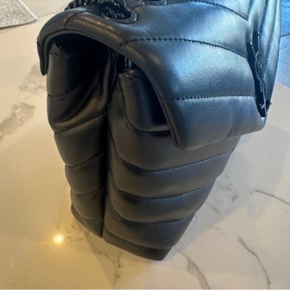 🖤Yves Saint Laurent Small Loulou Quilted Bag New Condition🖤 - Picture 2 of 8